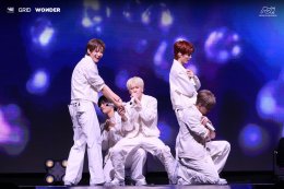 สมมงวงบอยกรุ๊ปที่ควรค่าแก่การถูกรัก! POW อัดฉีดเพอร์ฟอร์แมนซ์สาดความสุข 3 ชั่วโมงเต็มอิ่ม เมืองไทยคือเซฟโซน! ยอร์ช เปิดใจทั้งน้ำตากลางเวทีคอนเสิร์ต #POWERFULYOUTH_inBKK